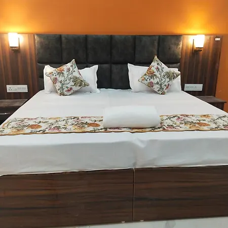 Atithi Inn Khajuraho Exterior photo