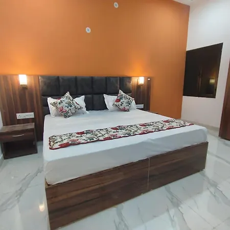Atithi Inn Khajuraho Exterior photo
