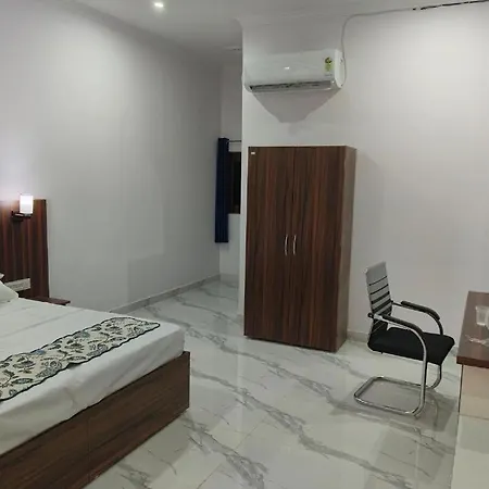 Atithi Inn Khajuraho Exterior photo