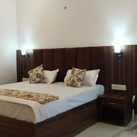 Atithi Inn Khajuraho Exterior photo
